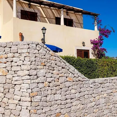Villaggio Cala Mancina 4*