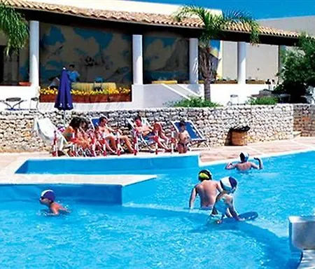 Villaggio Cala Mancina Aparthotel