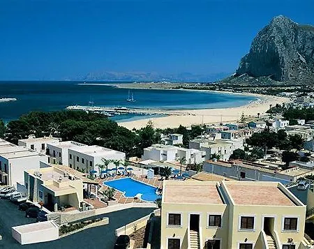 Villaggio Cala Mancina Aparthotel 4*