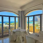 Villaggio Cala Mancina 4*