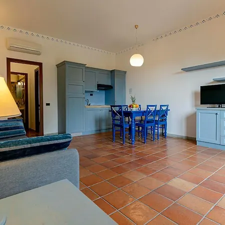 Villaggio Cala Mancina 4*