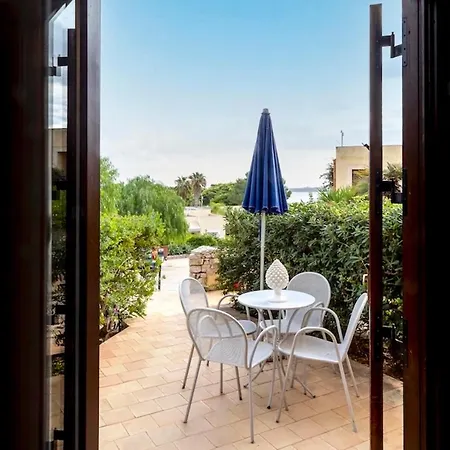 Villaggio Cala Mancina מלון דירות 4*