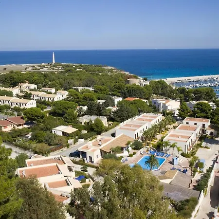 Villaggio Cala Mancina מלון דירות 4*