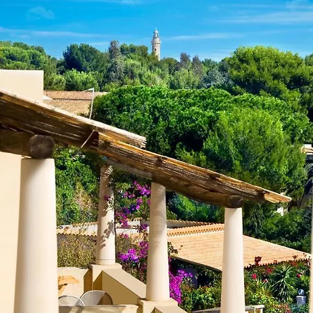 Villaggio Cala Mancina 아파트호텔 4*