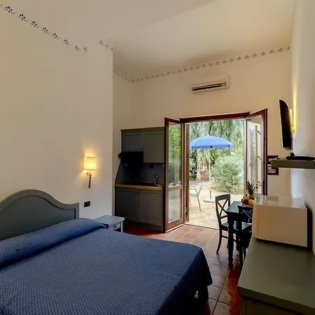 Aparthotel Villaggio Cala Mancina 4*