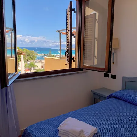 Villaggio Cala Mancina Aparthotel 4*