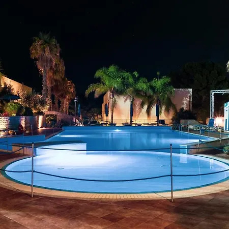 Villaggio Cala Mancina 4*